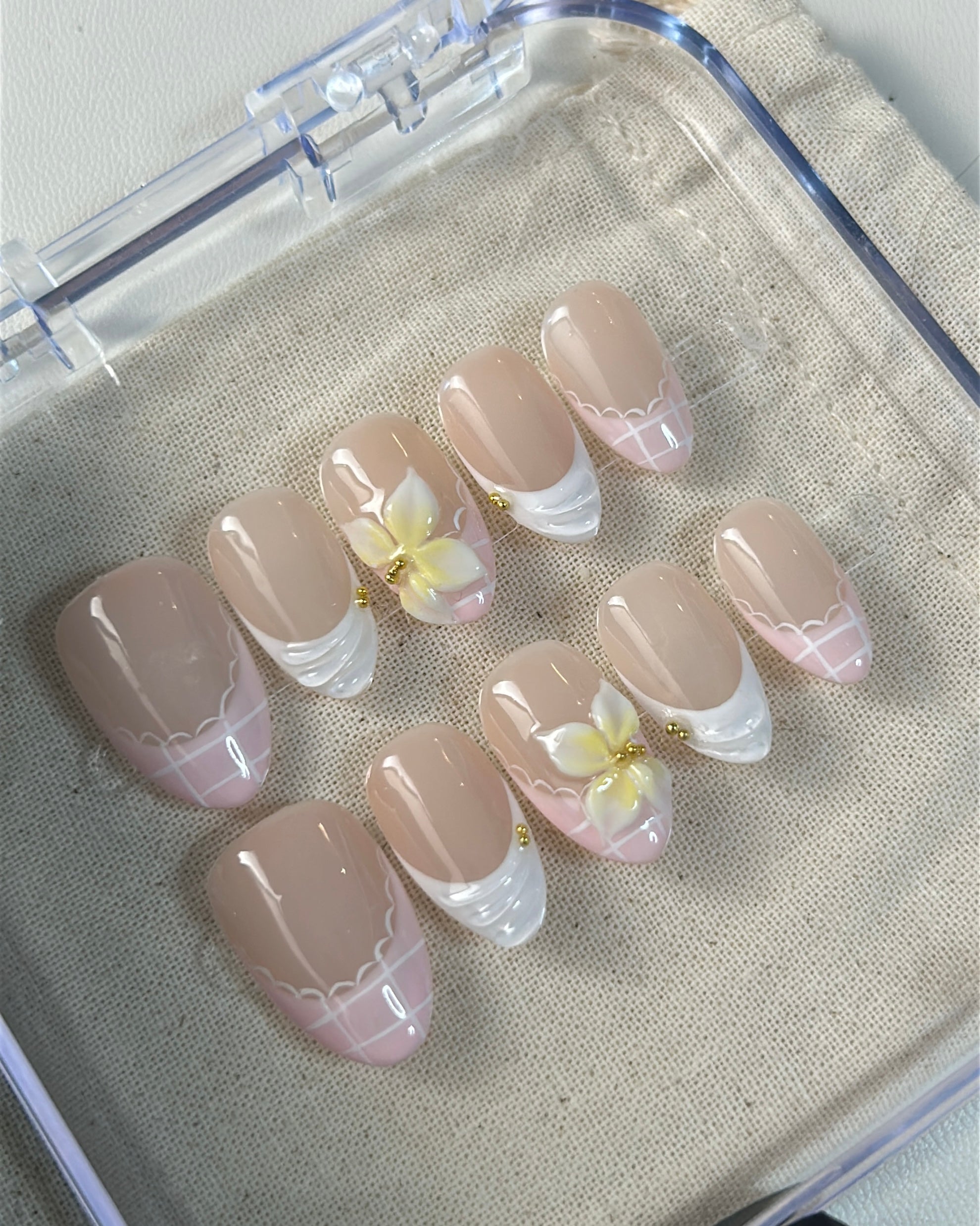 Plumeria Dreams-3D press-on Nails